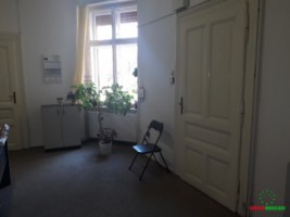 apartament-cu-3-camere-de-vanzare-93-mp-situat-in-zona-centrala-3